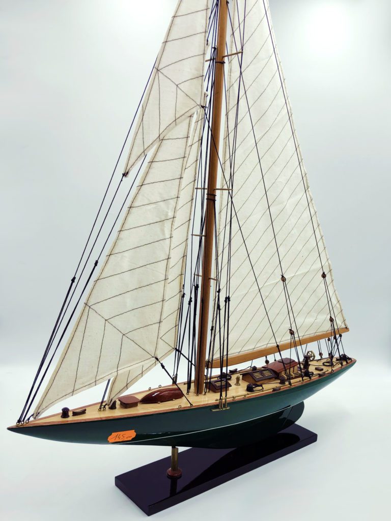 Belem 1896 - Maquette de bateau dans un magasin sur Toulouse boutiques