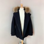 Manteau-bleu-avec-fourrure Toulouse boutique Zinc et Toiles