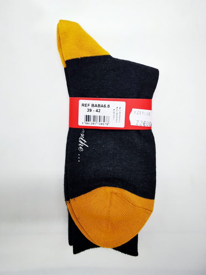 Chaussettes-en-coton-d'Egypte-anthracite-pointes-et-talons-jaunes-Berthe-aux-grands-pieds-Toulouse