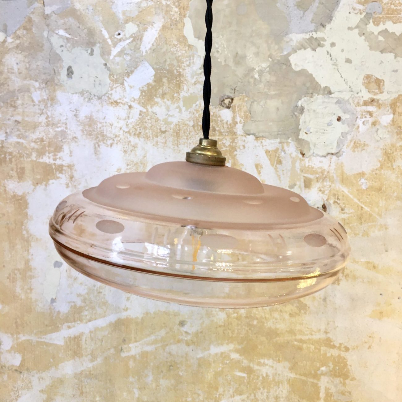Baladeuse galette ronde verre rose TOULOUSE Baladeuse galette ronde verre rose TOULOUSE
