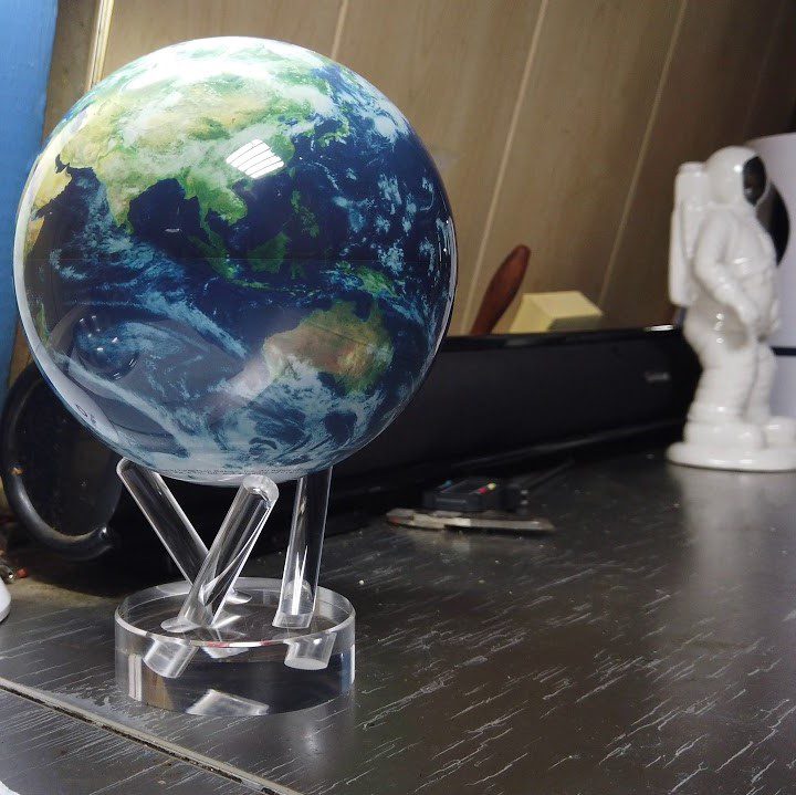 Mova Globe Terrestre - Vert - 4,5 dans un magasin sur Toulouse boutiques