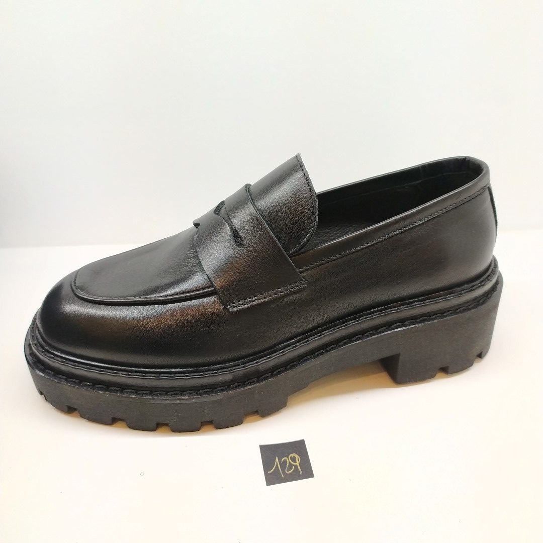 MOC Nero Semerdjian