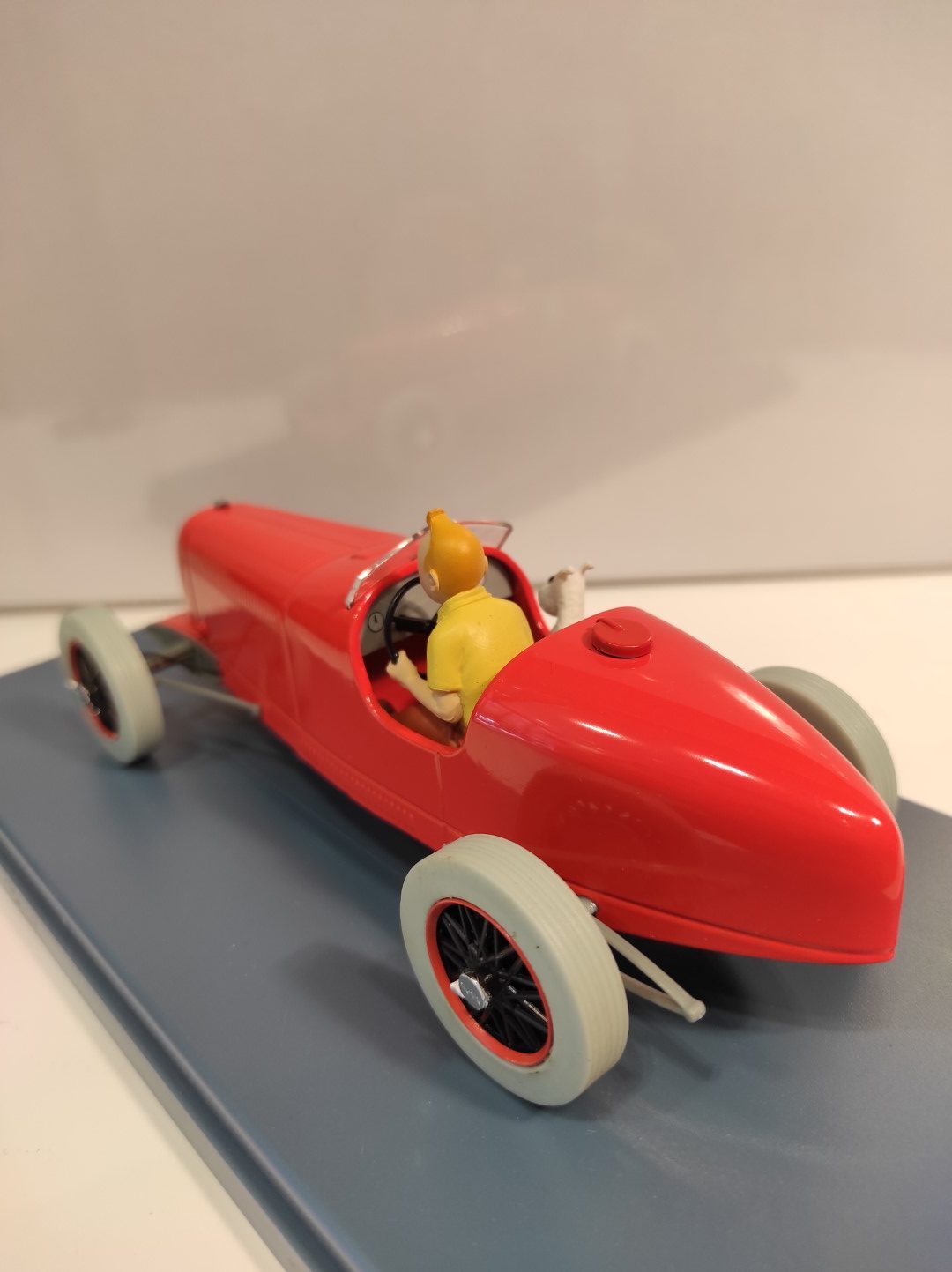 Voiture Tintin N°1-Le Bolide rouge
